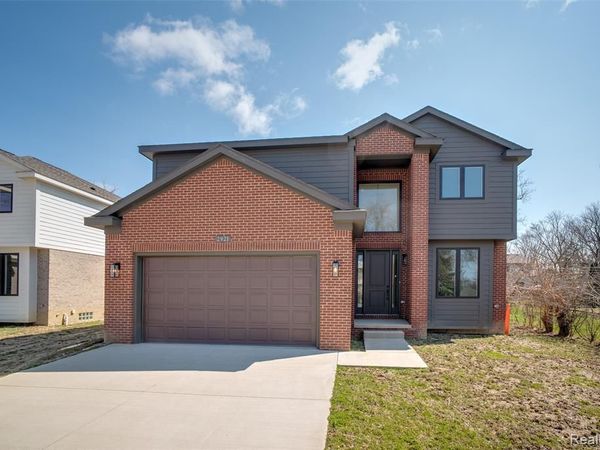 2921 Walsh Drive, Rochester Hills, MI 48309