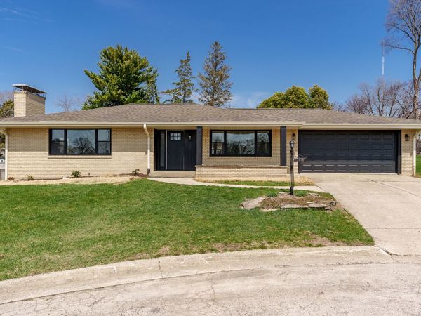 3618 BELVOIR Drive , Rockford, IL 61107