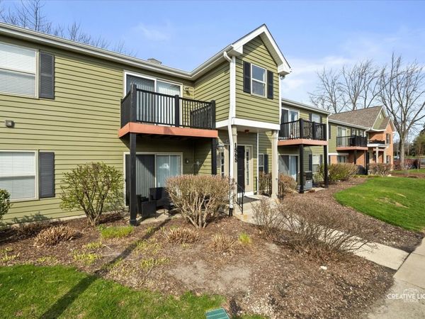 1565 Raymond Drive , Unit 201, Naperville, IL 60563