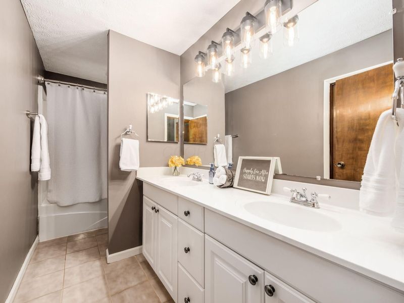 5374 Tartan Lane, Unit 33, Columbus, OH 43235 Photo 11