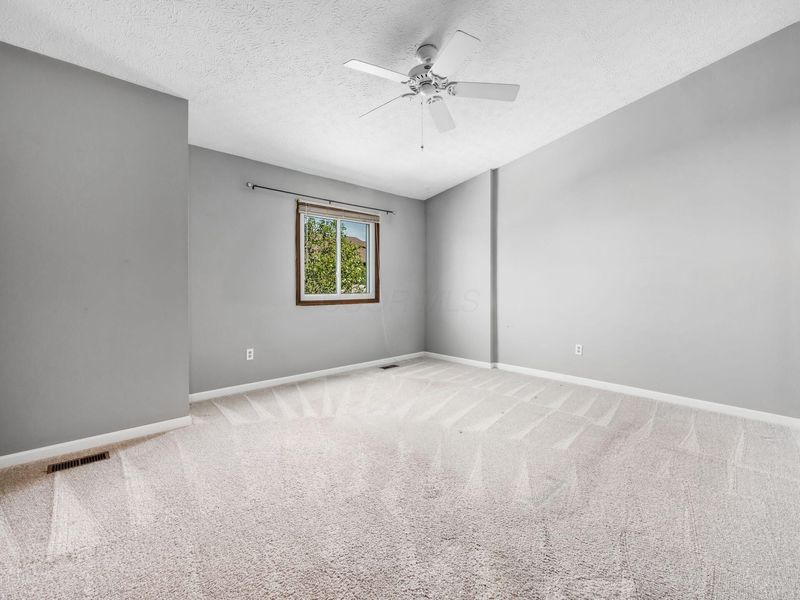 5374 Tartan Lane, Unit 33, Columbus, OH 43235 Photo 13