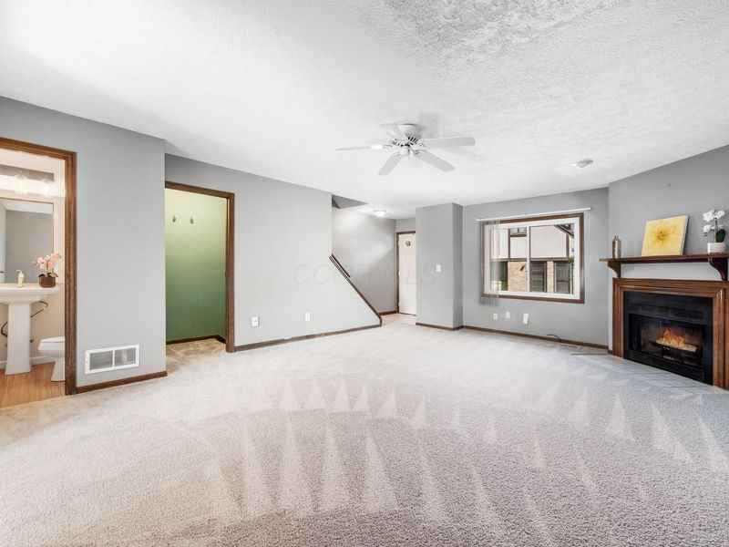 5374 Tartan Lane, Unit 33, Columbus, OH 43235 Photo 7