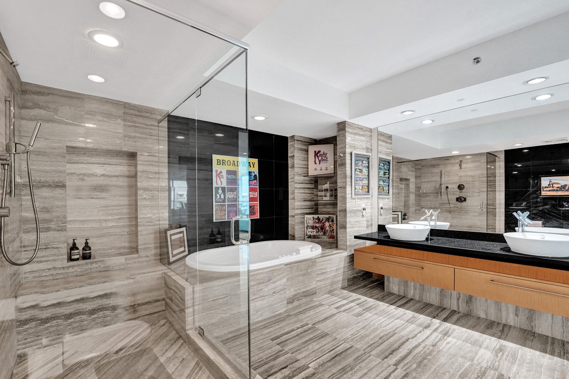 101 S Fort Lauderdale Beach Boulevard, Unit 1107, Fort Lauderdale, FL 33316 Photo