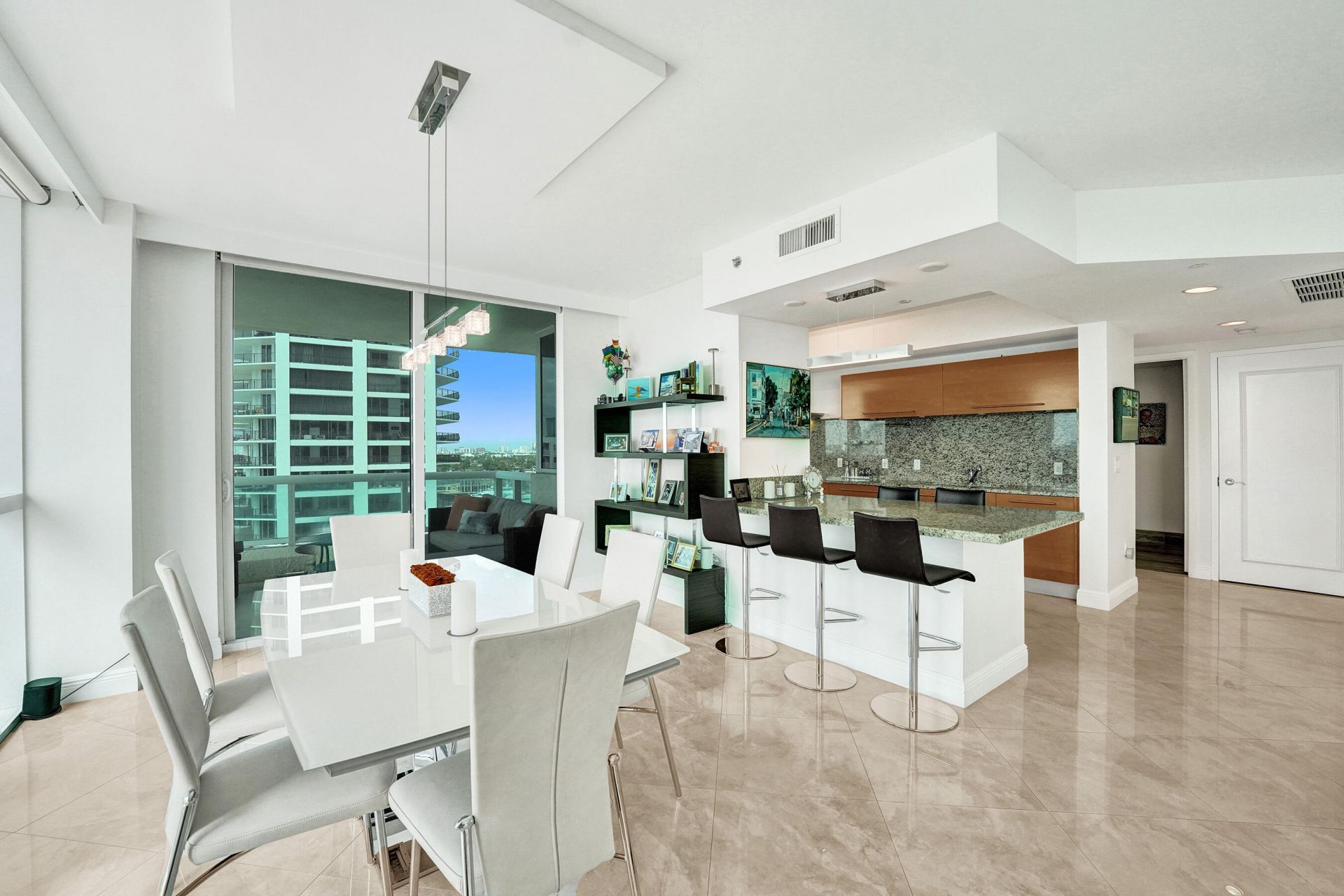 101 S Fort Lauderdale Beach Boulevard, Unit 1107, Fort Lauderdale, FL 33316 Photo