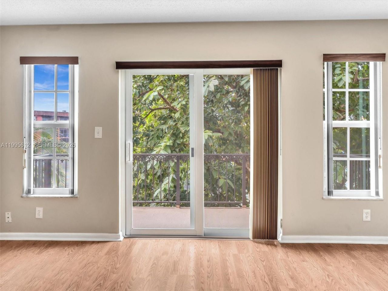 620 Tennis Club Dr , Unit 306, Fort Lauderdale, FL 33311 Photo