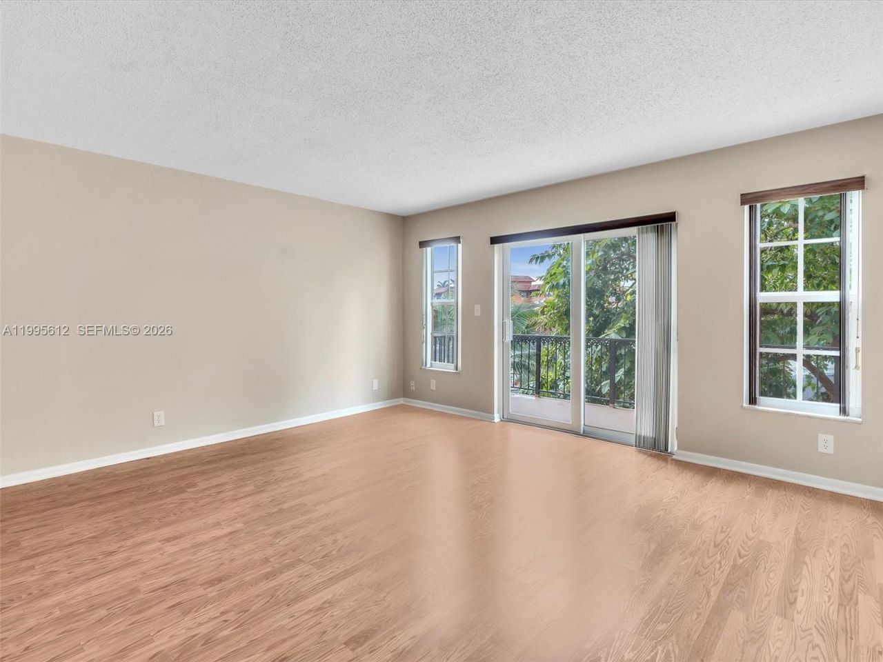 620 Tennis Club Dr , Unit 306, Fort Lauderdale, FL 33311 Photo