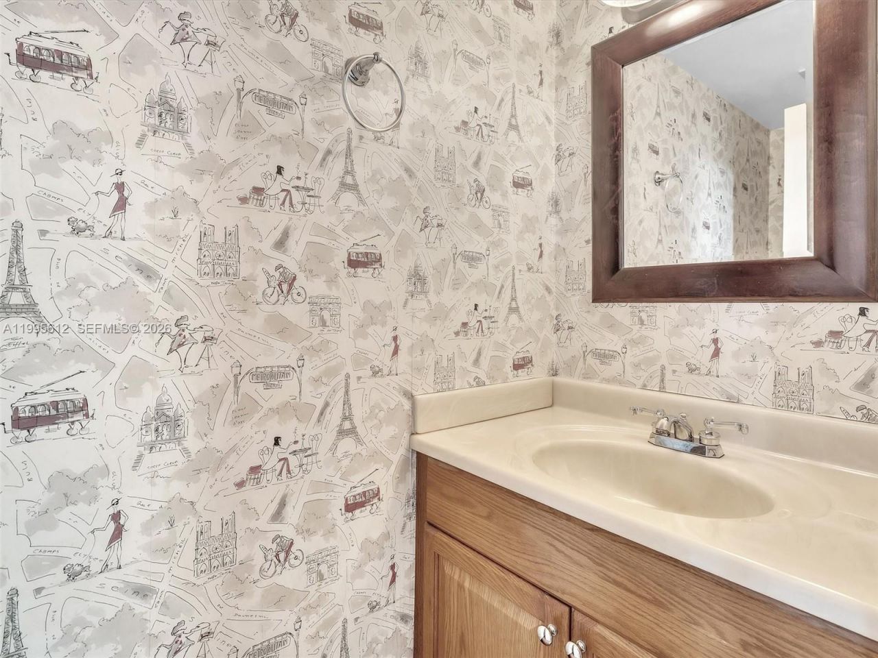 620 Tennis Club Dr , Unit 306, Fort Lauderdale, FL 33311 Photo