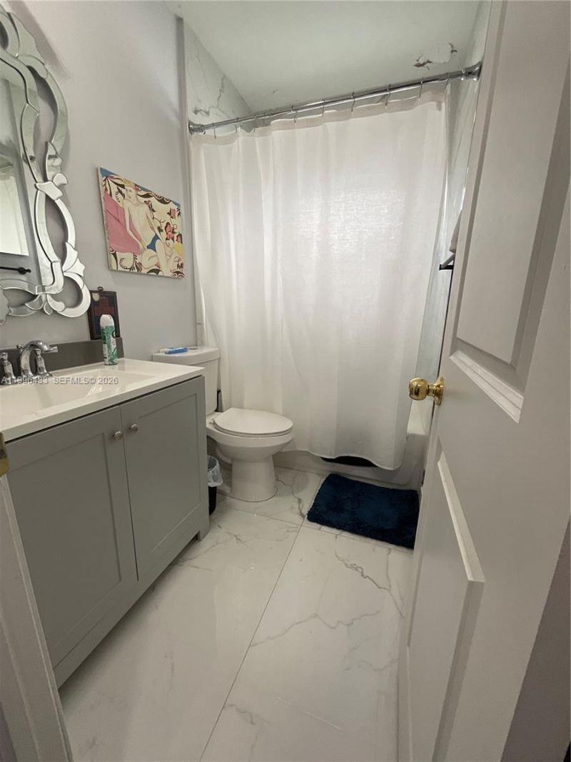 1004 Pennsylvania Ave , Unit 15, Miami Beach, FL 33139 Photo