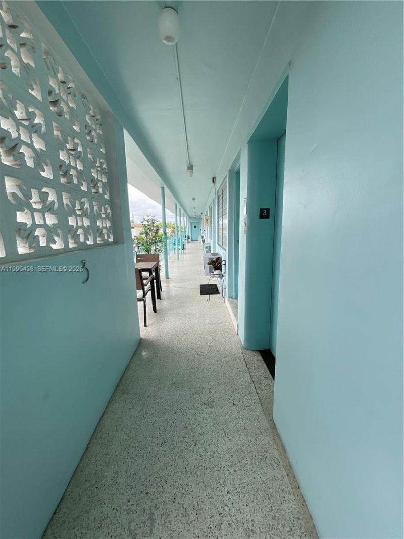 1004 Pennsylvania Ave , Unit 15, Miami Beach, FL 33139 Photo