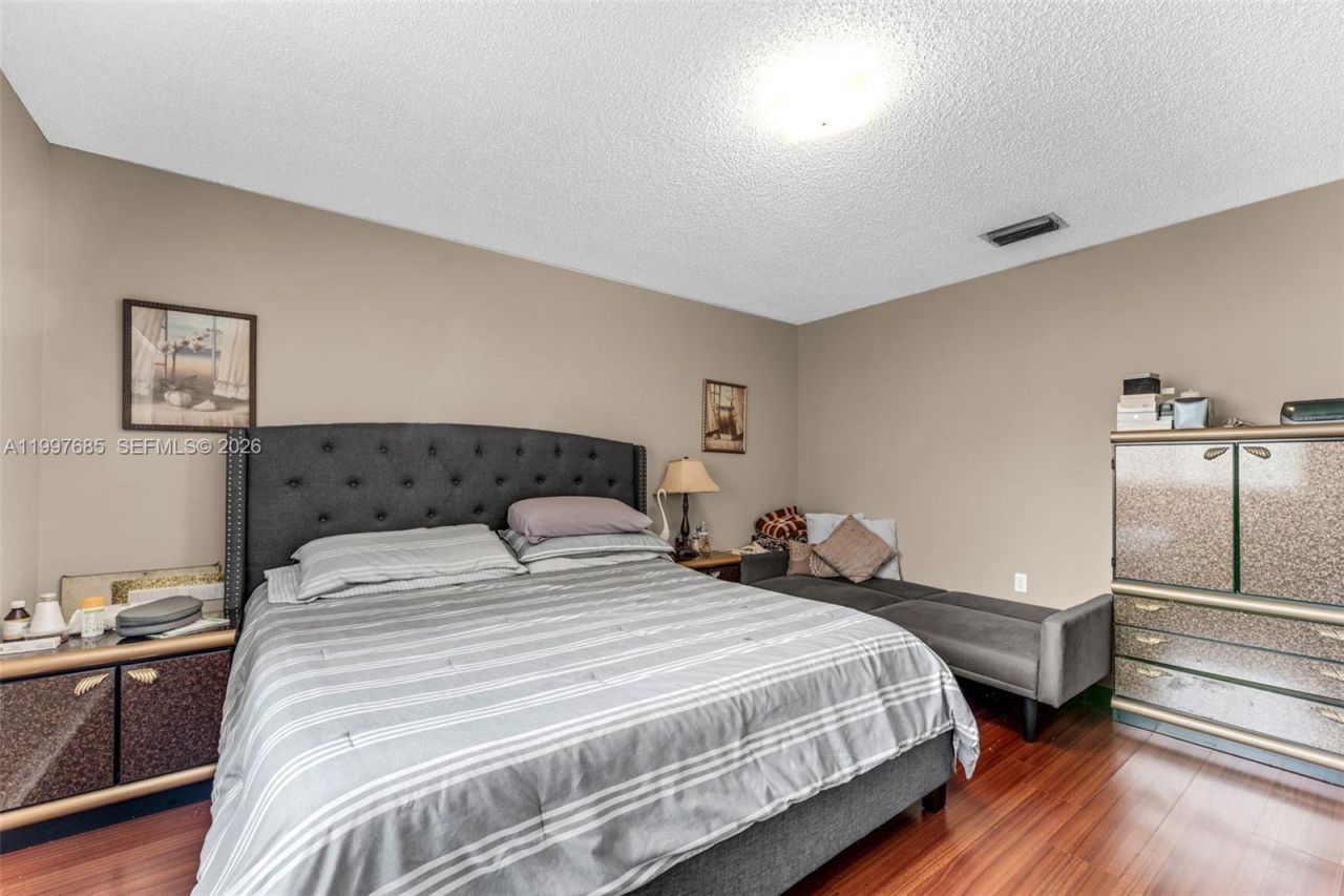 13731 SW 173rd Terr, Miami, FL 33177 Photo