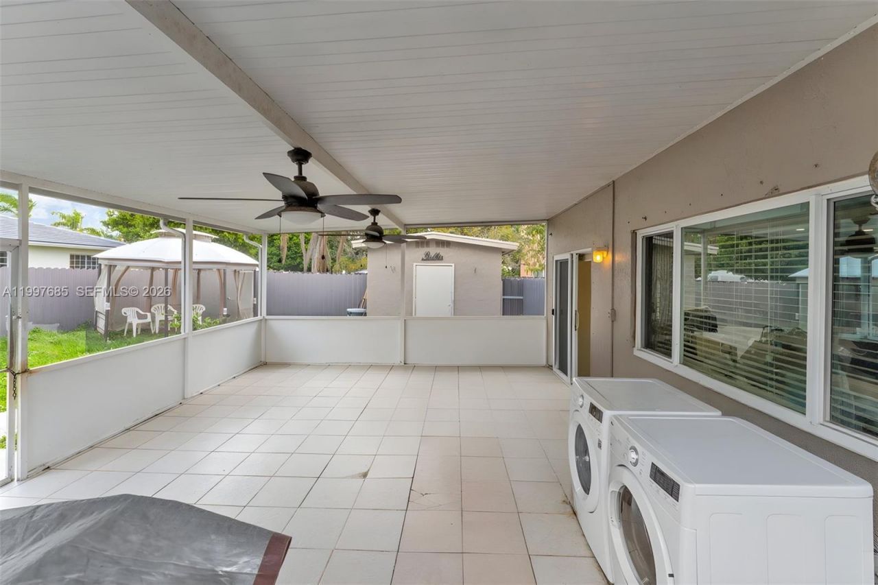 13731 SW 173rd Terr, Miami, FL 33177 Photo