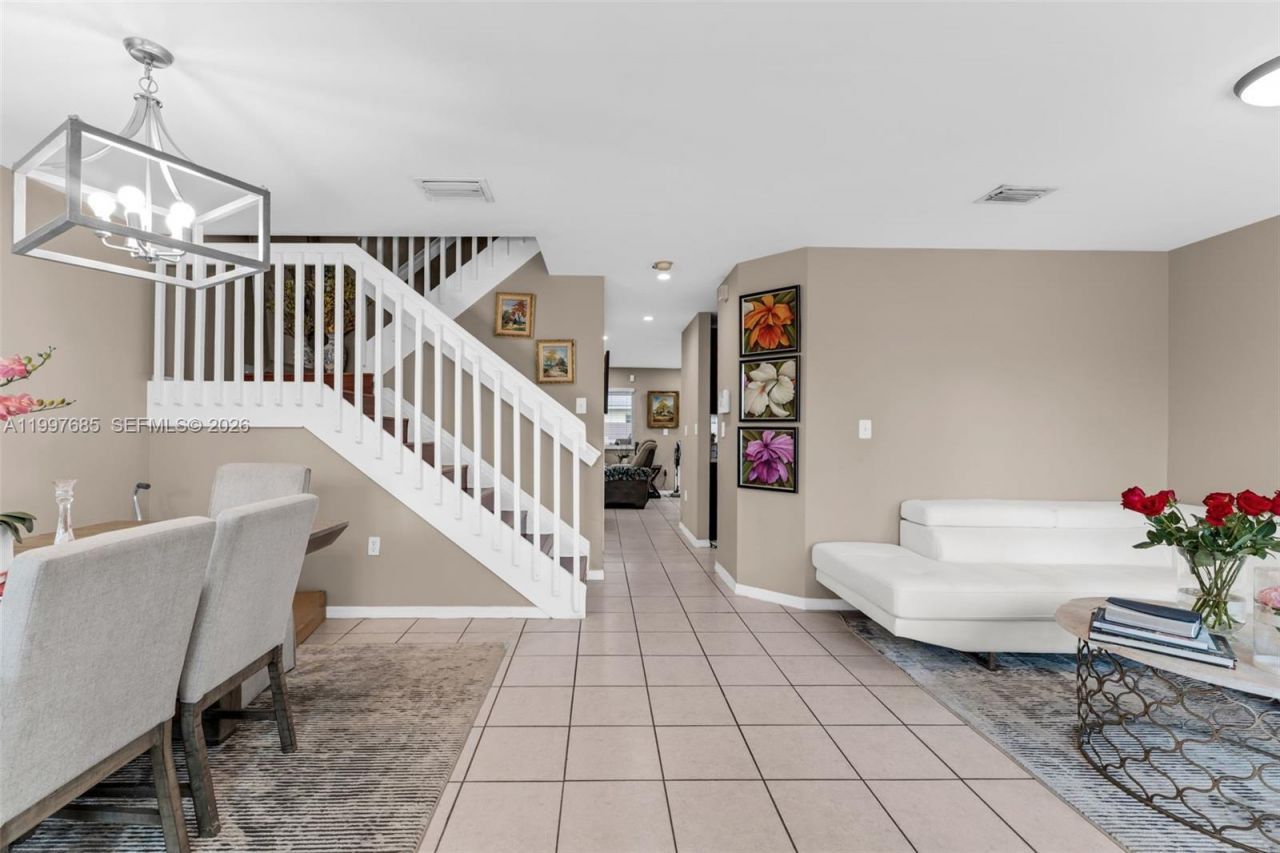 13731 SW 173rd Terr, Miami, FL 33177 Photo