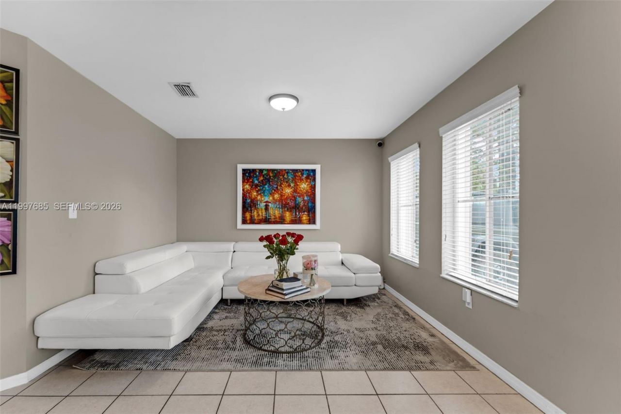 13731 SW 173rd Terr, Miami, FL 33177 Photo