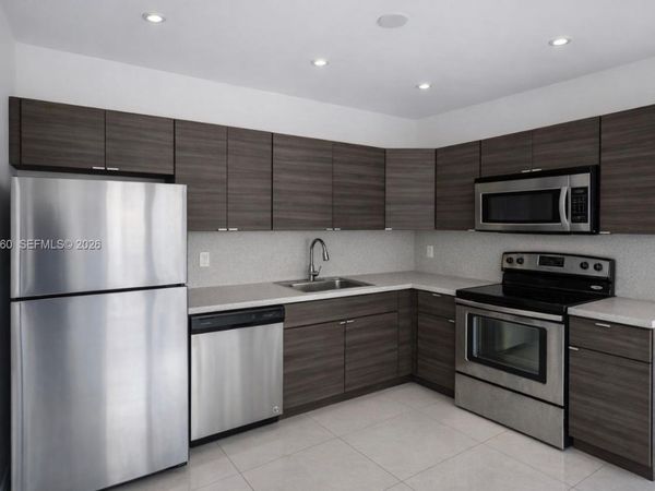 560 NE 67th St , Unit 1, Miami, FL 33138