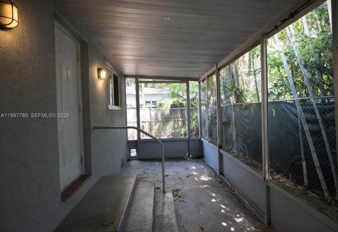 560 NE 67th St , Unit 1, Miami, FL 33138 Photo