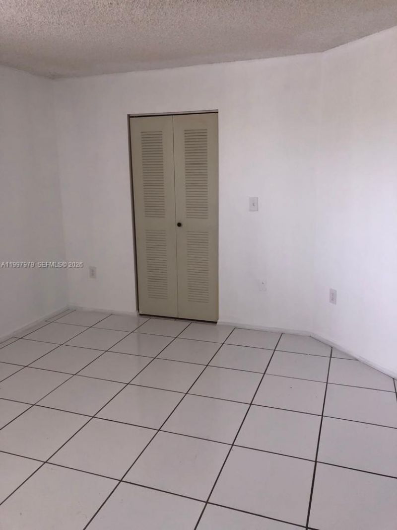 10241 NW 9th St Cir , Unit 213-5, Miami, FL 33172 Photo