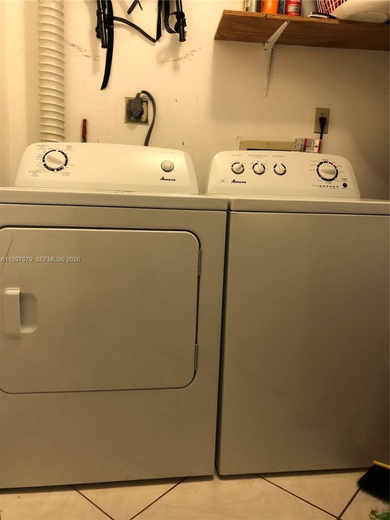 10241 NW 9th St Cir , Unit 213-5, Miami, FL 33172 Photo