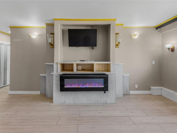 52-40 39th Drive , Unit 10C, Woodside, NY 11377