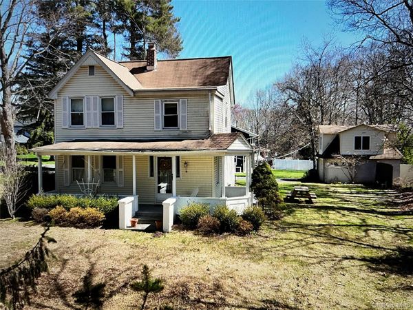 4 Sandhage Drive , Pearl River, NY 10965