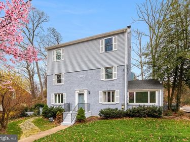 2400 S ARLINGTON RIDGE ROAD , ARLINGTON, VA 22202
