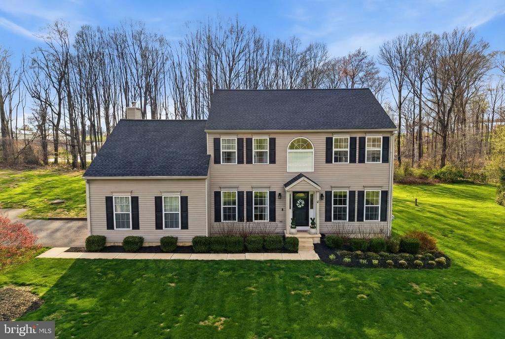6 SADDLE COURT, LANDENBERG, PA 19350