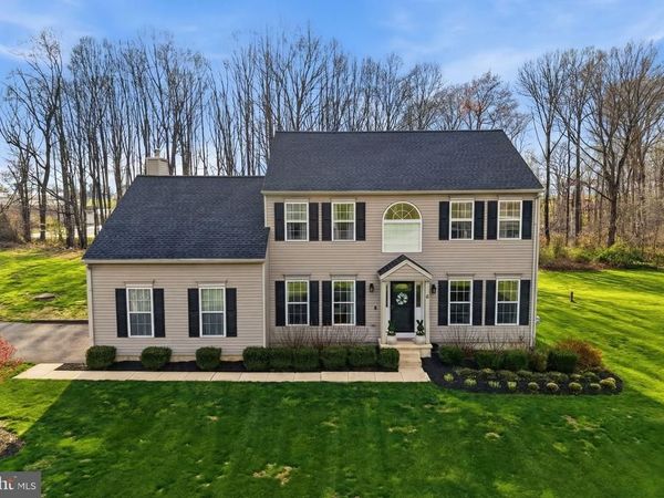 6 SADDLE COURT, LANDENBERG, PA 19350