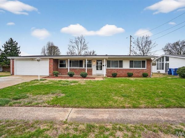 2670 Northridge Place , Florissant, MO 63033