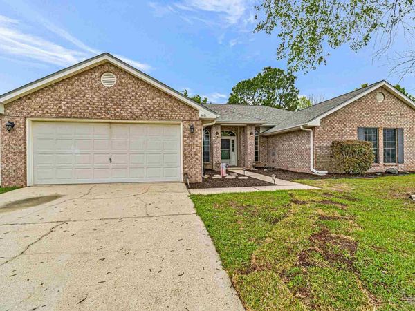 5691 Berrybrook Cr, Pace, FL 32571