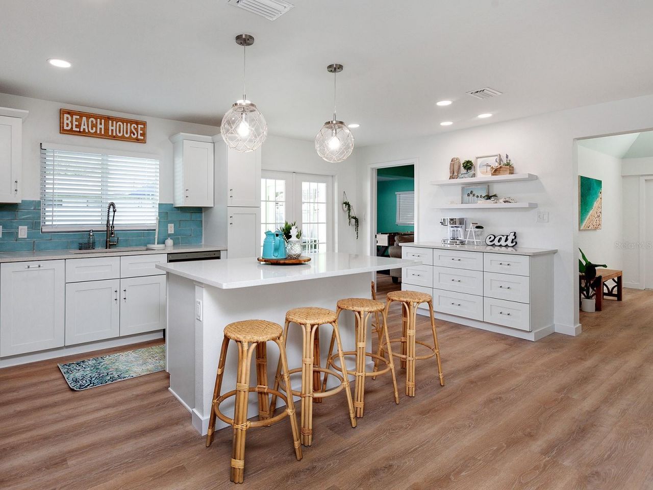 3049 Wood Street , Sarasota, FL 34237 Photo