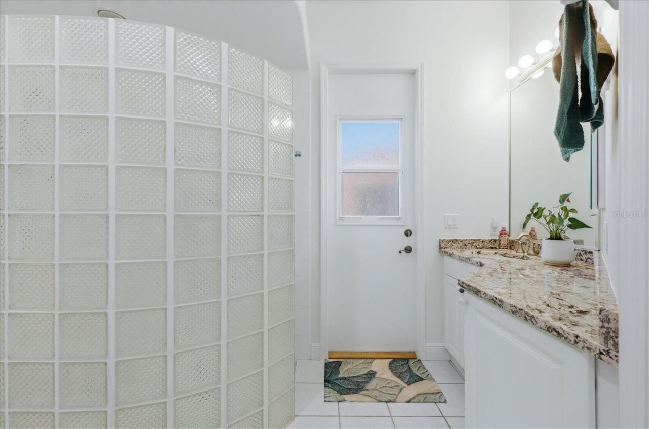 1740 Amberwynd Circle W, Palmetto, FL 34221 Photo