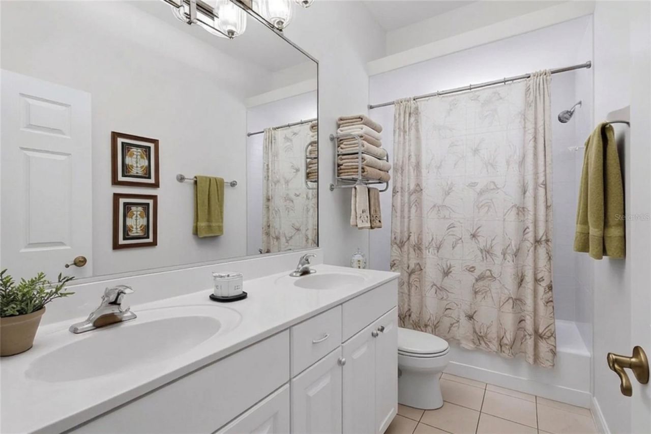 1740 Amberwynd Circle W, Palmetto, FL 34221 Photo