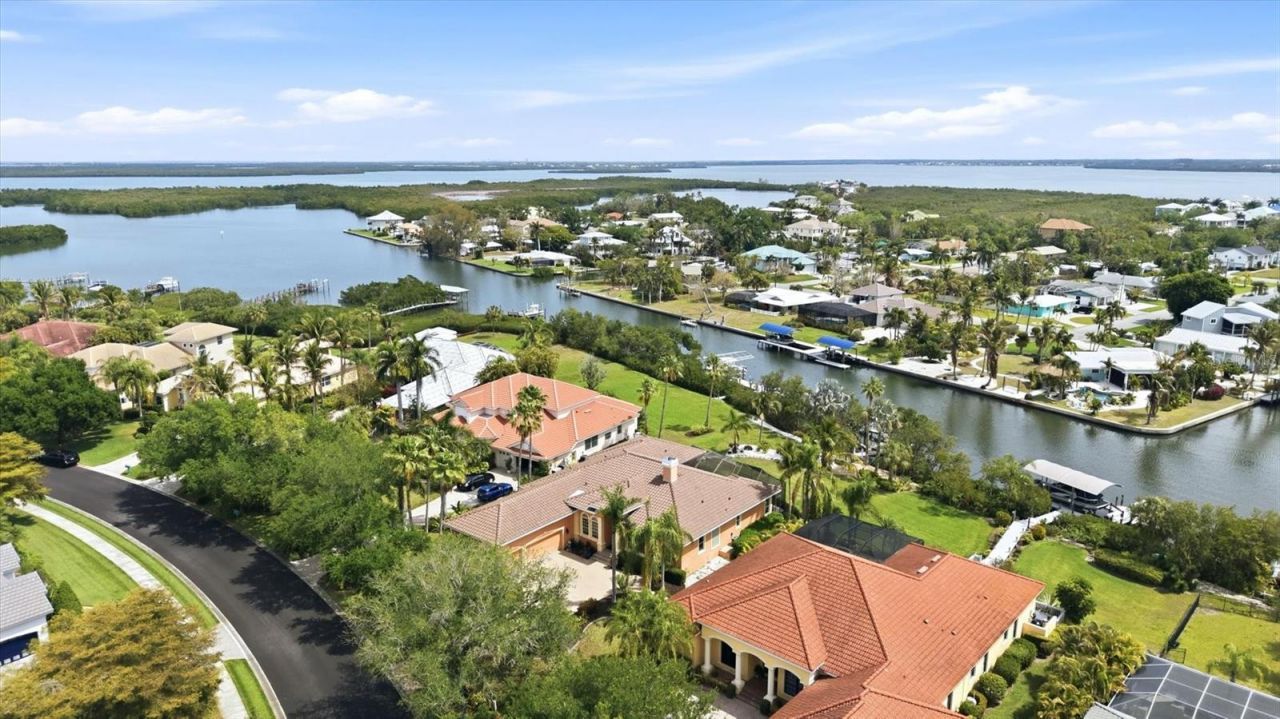 1740 Amberwynd Circle W, Palmetto, FL 34221 Photo
