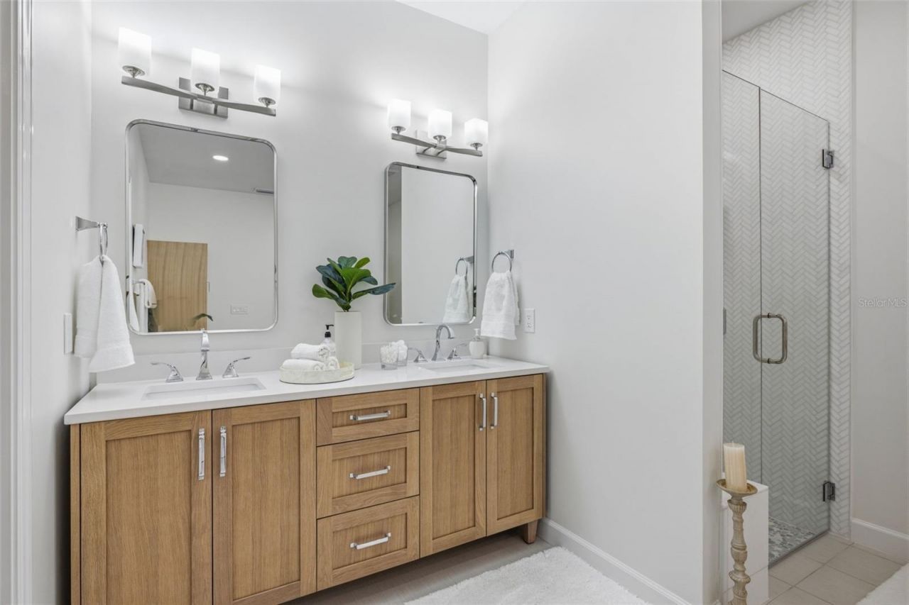 494 39th Avenue N, Saint Petersburg, FL 33704 Photo