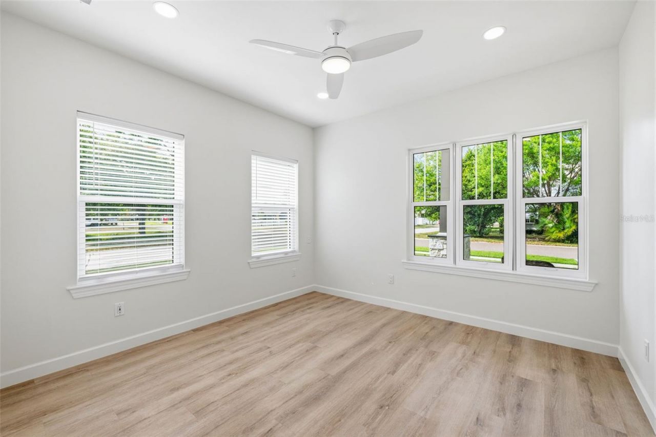 494 39th Avenue N, Saint Petersburg, FL 33704 Photo