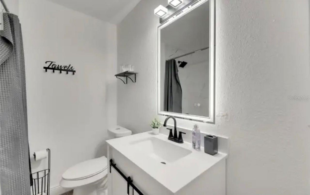 4513 W Mcelroy Avenue, Tampa, FL 33611 Photo