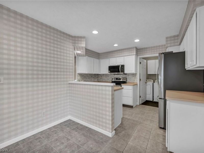 2747 Wyndgate Court, Westlake, OH 44145 Photo 17