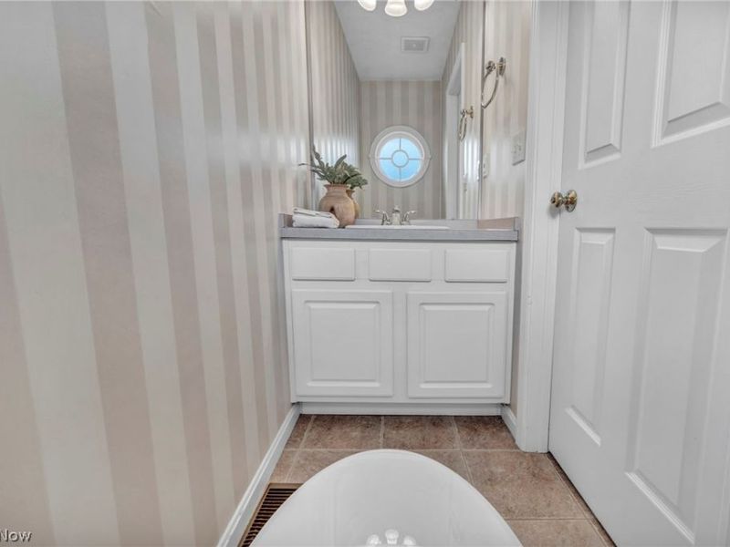 2747 Wyndgate Court, Westlake, OH 44145 Photo 20