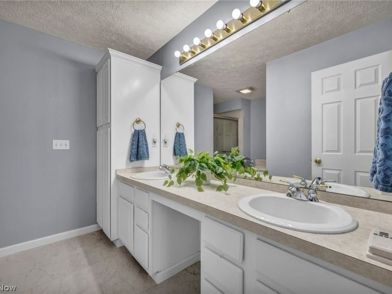 2747 Wyndgate Court, Westlake, OH 44145 Photo 25