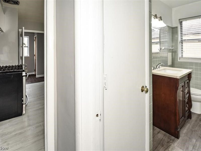 2346 Westmoor, Rocky River, OH 44116 Photo 8