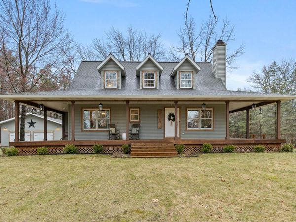 4151 Scenic Pines Drive NE, Rockford, MI 49341