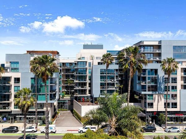 1755 Ocean Avenue, Unit 303, Santa Monica, CA 90401