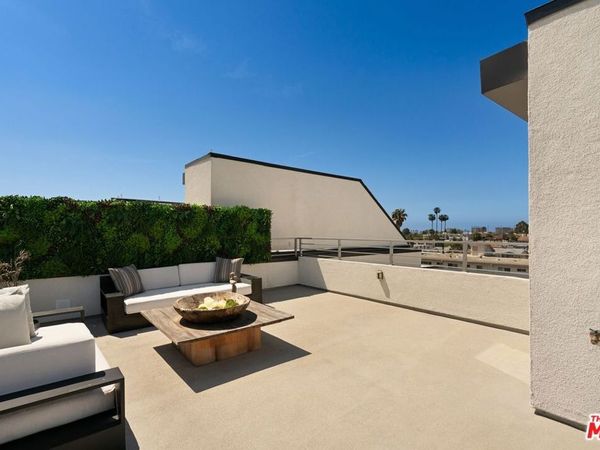 12610 Venice Boulevard, Los Angeles, CA 90066