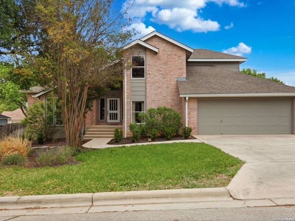 968 Queens Dr., New Braunfels, TX 78130