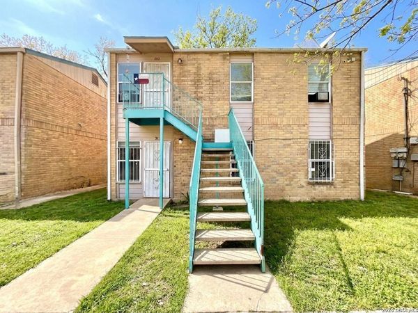 518 BRIGGS ST, Unit 401, San Antonio, TX 78211