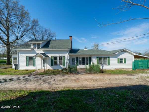 820 MOKANE ROAD, Fulton, MO 65251