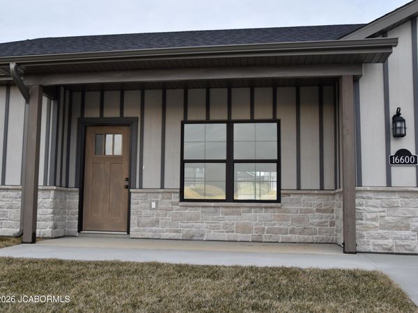 16600 KLINTON DRIVE, Boonville, MO 65233