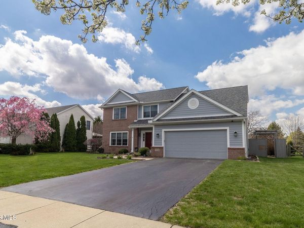 300 Twinbrook Drive, Perrysburg, OH 43551