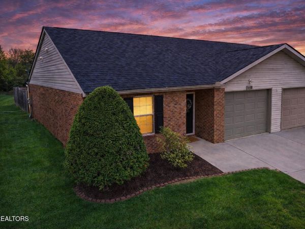 7133 Lyngate Blvd, Powell, TN 37849