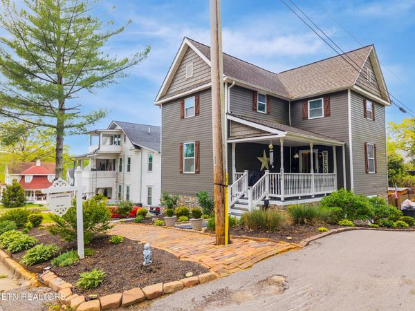 409 Cumberland St, Harriman, TN 37748