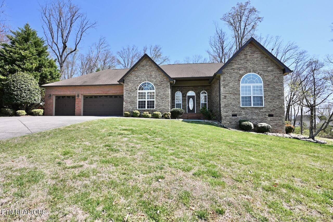 1261 Houston Springs Rd, Greenback, TN 37742 Main Photo